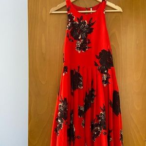 Free People, Size 4, Red silky dress with Keyhole back and POCKETS!